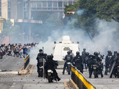 Україна закликає владу Венесуели не застосовувати сили до учасників протестів