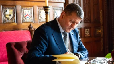 Залужный впервые рассказал о конфликте с Зеленским