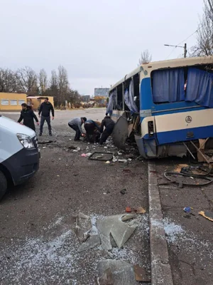 ВСУ обстреляли гражданский автобус в Новой Каховке, заявил российский «глава» захваченной части Херсонской области Владимир Сальдо