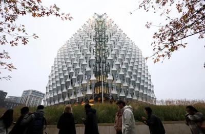 People queue outside the U.S. embassy in London 