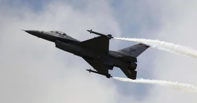 Враг "пусть ожидает "подарков": украинские военные — о прибытии F-16 на передовую