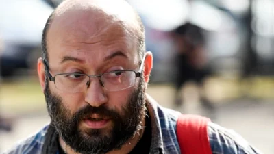 В Москве прошли обыски у членов ассоциации "Депутаты мирной России"