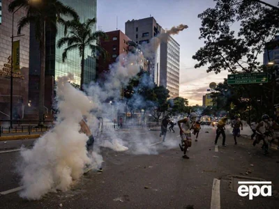 "Я не хочу золота, я хочу, чтобы Мадуро ушел". В Венесуэле начались массовые протесты после выборов президента. Главное