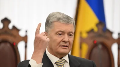 Зеленский подписал указ о санкциях против Порошенко и Коломойского