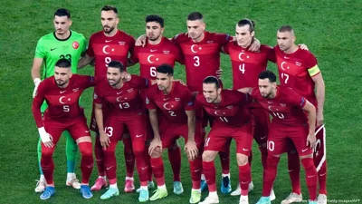 Турция вышла в четвертьфинал Евро-2014