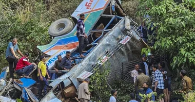 36 killed as bus falls into gorge in Uttarakhand