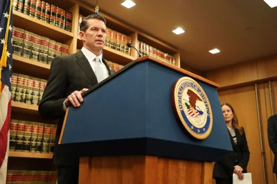 Head of FBI New York division forced to retire after telling agents he was prepared to ‘dig in’