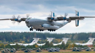 В Ивановской области разбился военно-транспортный самолет Ан-22. Он развалился прямо в воздухе. Погибли семь человек