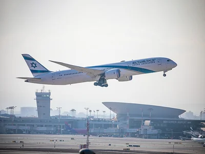 Минтранс опровергает фейковую информацию об отмене рейсов в Израиль и из Израиля