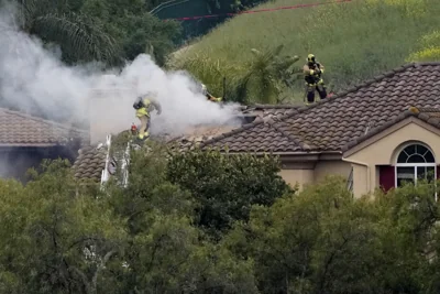 Plane crashes into Los Angeles-area neighbourhood, killing 2 people and a dog