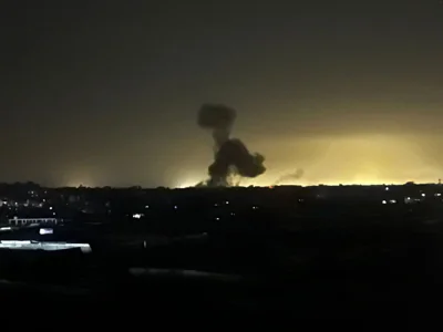 ВВС ЦАХАЛа нанесли минувшей ночью удары по району ан-Наджара, на юго-востоке Хан-Юниса