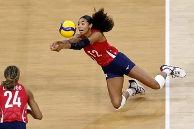 Italy crushes U.S. to win women's volleyball gold medal