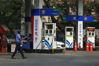 Investors Cut Leverage as Iran Conflict, Oil Spike Roil Indian Markets —  Bloomberg News