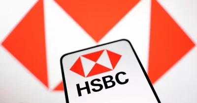 Банк HSBC зупинив прийом платежів від росіян і білорусів