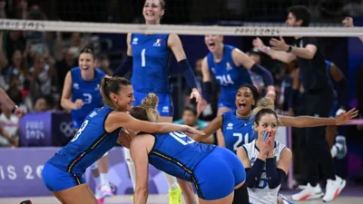 Volleyball: Italy beat United States in straight sets to win gold