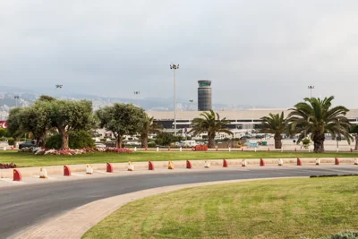  Авиакомпании откладывают рейсы в Бейрут 