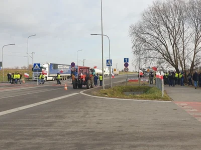 В Польше начался протест перед пунктом пропуска "Медыка – Шегини". Ограничено движение грузовиков