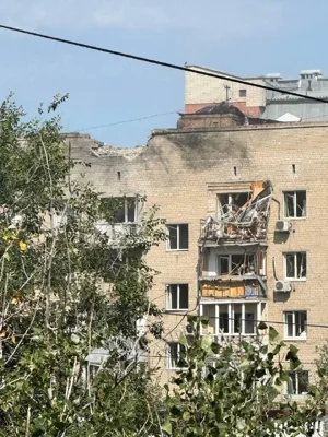 Несколько многоквартирных домов в Ростове повреждены в результате атаки дронов