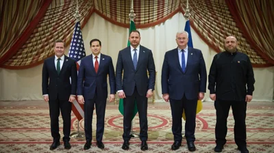 Украина согласилась на введение режима прекращения огня с Россией на 30 дней. США отменили паузу в обмене разведданными и восстановили помощь Киеву