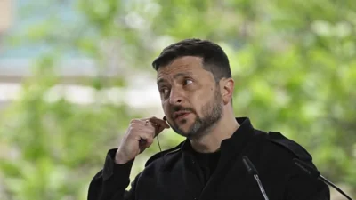 Зеленский поручил сформировать постоянную переговорную группу