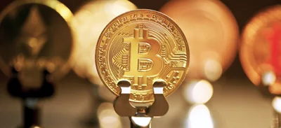 Биткоин упал после указа Трампа о крипторезервах