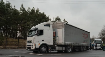 Польша возобновила пропуск грузовиков из Украины