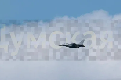 Видео, как утверждается, истребителей F-16 в небе над Украиной публикуют украинские каналы