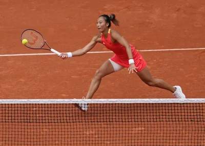 Olympics | China's Zheng Qinwen wins tennis women's singles gold (updated)