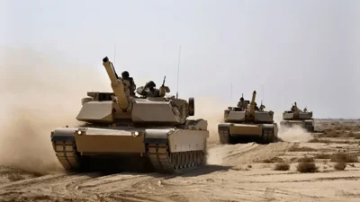 Ілюстративне фото. Танки M1A1 Abrams іракської армії, придбані в США, маневрують під час навчань із бойовою стрільбою біля Багдада, 18 жовтня 2011 року