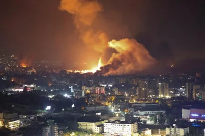 Smoke billows following Israeli strikes over Beirut's southern suburbs, amid ongoing hostilities between Hezbollah and Israeli forces, as seen from Sin El Fil, Lebanon, Sept. 28. Reuters-Yonhap