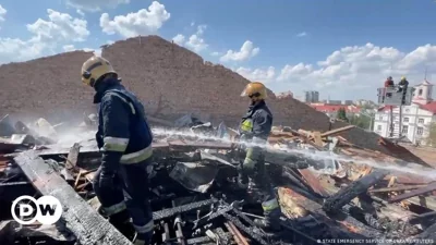 Ukraine updates: Deadly Russian strike hits Chernihiv