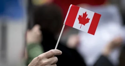 Канада закрыла визовые центры в России. Гражданам РФ предложили подавать документы за границей
