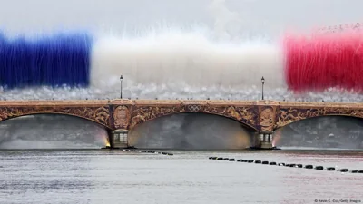 Парад човнів на Сені: У Парижі триває церемонія відкриття Олімпійських ігор-2024
