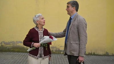 84-летнюю блокадницу Людмилу Васильеву суд оштрафовал на 10 000 рублей по статье о «дискредитации армии» за одиночный пикет