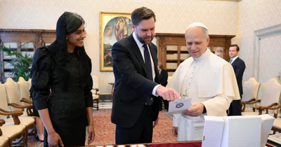 Vance meets Pope Leo XIV at Vatican, gives him a Chicago Bears jersey