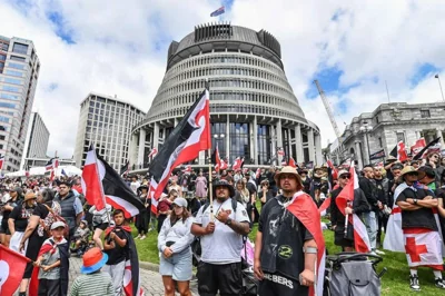 UNITED WE STAND Members of the Maori community and their supporters take part in a protest outside New Zealand’s parliament in the capital Wellington on Nov. 19, 2024. AFP PHOTO