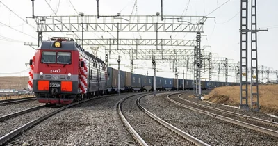 В Ростовской области из-за атаки беспилотников на железнодорожную станцию задерживаются 26 поездов