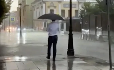 В Москву пришел сильный ливень. Видео