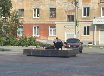 Прикурившего от Вечного огня россиянина приговорили к трем годам колонии строгого режима
