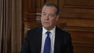 Медведев предупредил о последствиях отказа Киева от предложений Путина