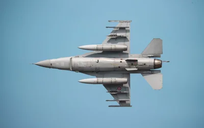 В Нидерландах разрешили экспорт в Украину 24-х истребителей F-16, первый поступит "вскоре"