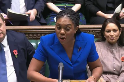 Trumpian vibe as Kemi Badenoch faces Keir Starmer in House of Commons