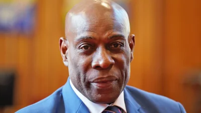 Frank Bruno breaks silence after falling ‘seriously ill’ on flight in mid-air emergency