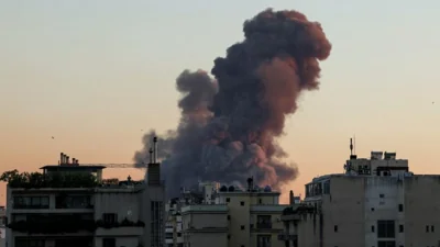 Terror, panic as Israeli strikes wipe out Beirut buildings