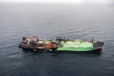 Russian 'ghost fleet' tanker drifts alarmingly in the Mediterranean ...