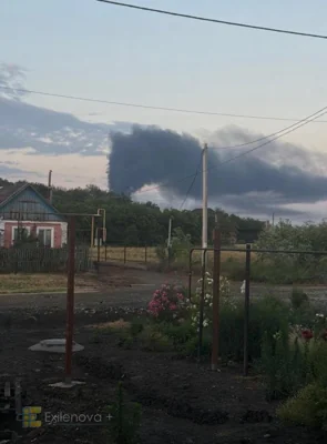 На Полтавской нефтебазе в Усть-Лабинске Краснодарского края могут быть повреждены три резервуара