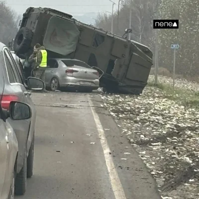 В Белгородской области броневик врезался в легковой автомобиль