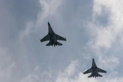 Забиваємо цвяхи мікроскопом: експерт розкритикував використання F-16 Україною