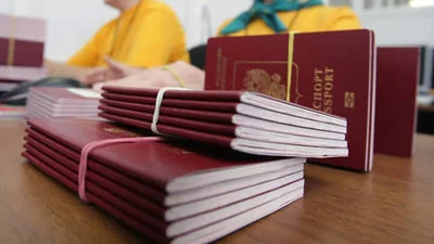 Чехия перестала принимать россиян с паспортами без биометрии