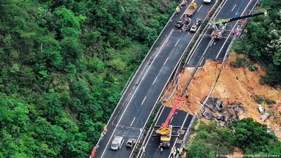 Китай: 24 погибших в результате обрушения автомагистрали